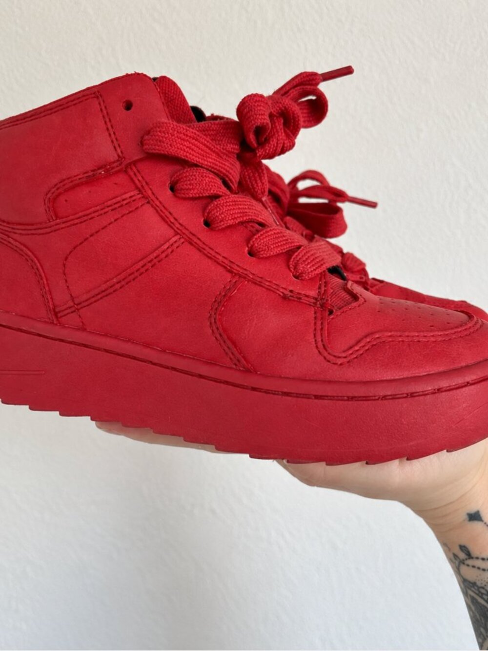 Zara Kids Vibrant monochrome lace-up Red Sneakers